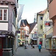 Ansbach Dicker Turm mit Gasüberbau für Gymnasium