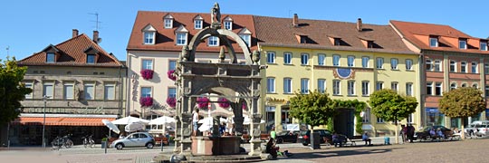 Marktplatz von Hammelburg, Nordseite