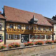 Beste Zimmermannsarbeit - das Dillinghaus an der Hauptstraße in Scheßlitz in Oberfranken