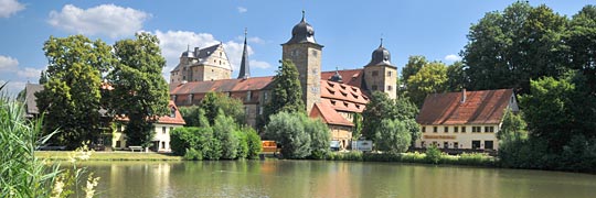 Blick über den Schlossweiler von Thurnau in Oberfranken