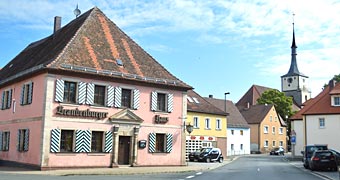 Emskirchen vom Brandenburger Haus zur Kiliankirche