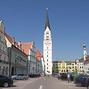 der große Marktplatz von Pfaffenhofen