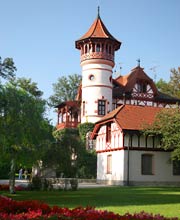 Herrsching am Ammersee, ehemalige Scheuermann-Villa im Kurpark © Elena kouptsova-vasi