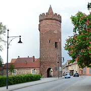 Beeskows letzter Torturm, der dicke Luckauer im Westen der Altstadt