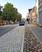 hartes aber gutes Pflaster - die Großstraße in Niemegk