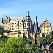 Marburger Lutherkirche und Markgrafenschloss © Thomas Becker