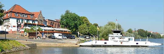 Fährbetrieb am Main mit der Seligenstadt