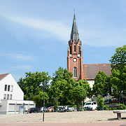 Marienkirche, vom Stargarder Markt aus gesehen
