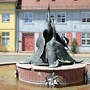Gänsebrunnen am Markplatz von Bützow