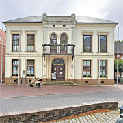 Altes Rathaus am Markt der Stadt Norden