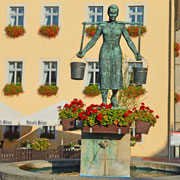 Form und Gefälle lassen Schöningens Besucher unaufhaltsam vom Burplatz über den Markttrichter in die Altstadt strömen.