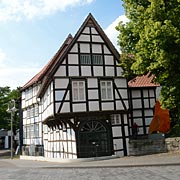 Der Kunstverein e.V. Gütersloh haust im schönen Fachwerkgebäude