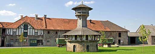 Arnsberg-Holzen,Taubenhaus im Klostergut Oerlinghausen © Udo Kruse