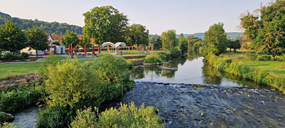 langgestreckt schön ist der Auenpark entlang der Emmer