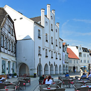 stufengiebliges historisches Rathaus Beckum