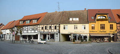 Marktplatz von Seehausen, selten farbenfrohes Dreieck