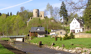 Burgruine Lauterstein über der Scharzen Pockau