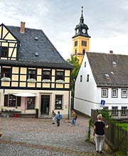 In der Altstadt von Augustusburg, hinten Die Stadtkirche