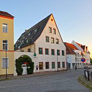 Bacchus-Keller mit Biergarte