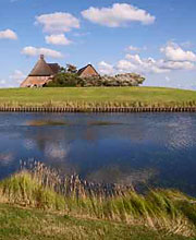 Hallig Hooge Kirchwarft © Jörg Franzen