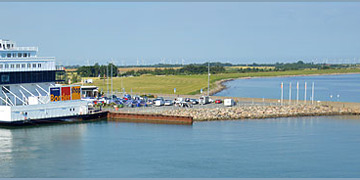 Puttgarden auf Fehmarn, Fährhafen. Dänemark ist nicht mehr weit.