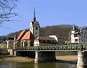 Gera Stadtteil untermhaus an der Weißen ElsterMarktplatz mit Rathaus und Erker der Apotheke