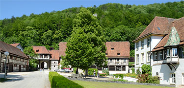 Blaubeuren auf dem Weg zum Blautopf
