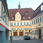 Nürtingen, Rathaus im Abenddämmerschein