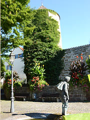 Schlüsselfigur am Diebsturm, vielleicht gar selbst ein Dieb vor der Stadtmauer?