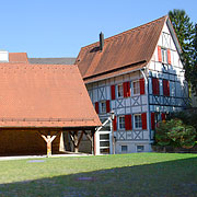 Rottenburg, schön erholsamer Platz hinter einem Stadtmauerrest im Südwesten der Altstadt