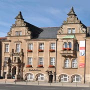 Bernau bei Berlin, Stadtmauer mit Steintor und Hungerturm © Max