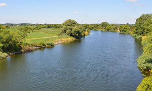 Aussichtsplattform am Pumpwerk auf die Havel geblickt
