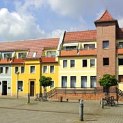 Oranienburg Moderne Häuserzeile © ArTo
