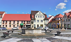 Ruhland Marktbrunnen #74385212© ArTo