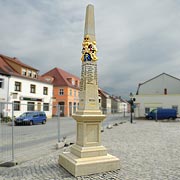 Postdistanzsäule an der Hauptstraße in Baruth