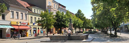 Breite Straße Luckenwalde, seit 1985 gemütliche Fußgängerzone