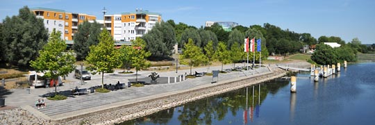 Hohensaaten-Friedrichsthaler Wasserstraße von der Stadtbrücke in Schwedt/Oder