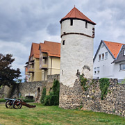Pulverturm, Teil der einstigen mittelalterlichen Befestigung der Stadt Homberg an der Erfze