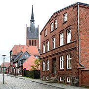 Grabow mit Kirche St. Georg
