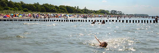 schöner Badestrand am Schwarzen Busch im Norden der Ostseeinsel Poel