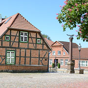 Schönberg. Kriegerdenkmal am Kirchhof