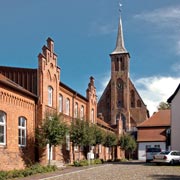 Ribnitz-Dagarten Klarissenkloster Ribnitz, Bernsteinmuseum © Tino Thoß