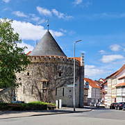 den Northeimer Flankenturm kann nichts so leicht umwerfen