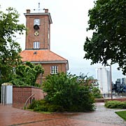 Telegraphie und Hafenbetrieb - die Weserstadt Brake wirtschaftet grenzenlos.