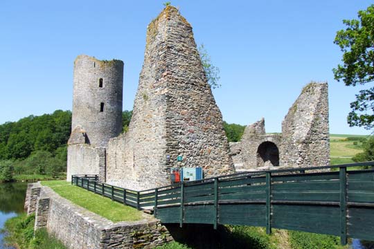 Morbach Burgruine Baldenau © beatuerk