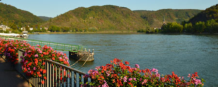 Fähre bei Boppach am Rhein