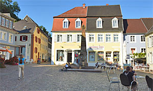 Herkulesbrunnen am Altmarkt von Blieskastel