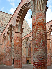 Stifts- und Hofkirche St. Bartholomäi