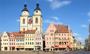 Lutherstadt Wittenberg: Markt mit überragender Marienkirche