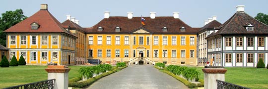 Oranienbaum Schloss © LianeM